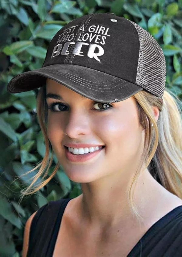 Just A Girl Who Loves Beer Criss-Cross Baseball Cap - Gray